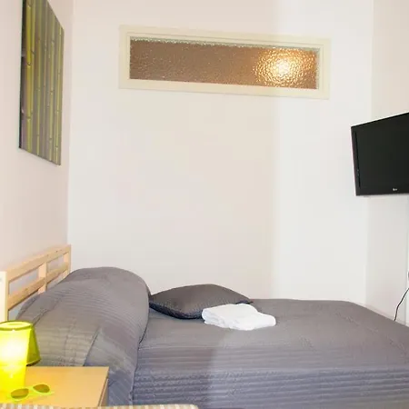 Apartment Center *